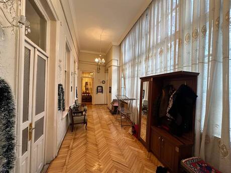 7-room apartment, 280 m², Sahil: 1 190 000 ₼ 2