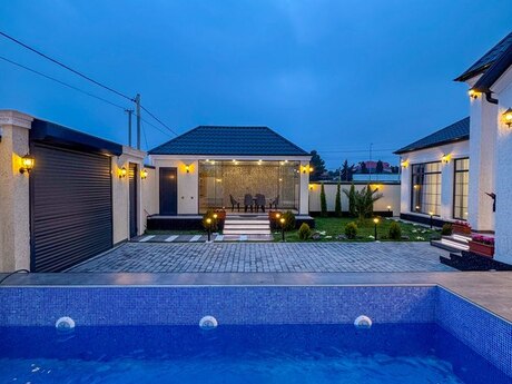 4 otaqlı həyət evi/bağ evi - Mərdəkan q. - 200 m²