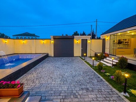 4 otaqlı həyət evi/bağ evi - Mərdəkan q. - 200 m²