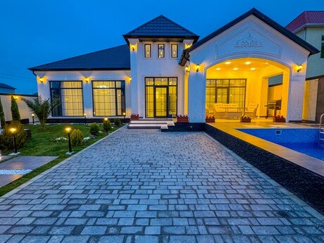 4 otaqlı həyət evi/bağ evi - Mərdəkan q. - 200 m²