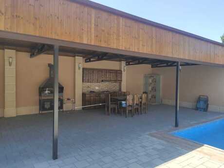 4 otaqlı həyət evi/bağ evi - Buzovna q. - 220 m²