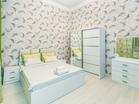 2 otaqlı köhnə tikili - İçəri Şəhər m. - 60 m²