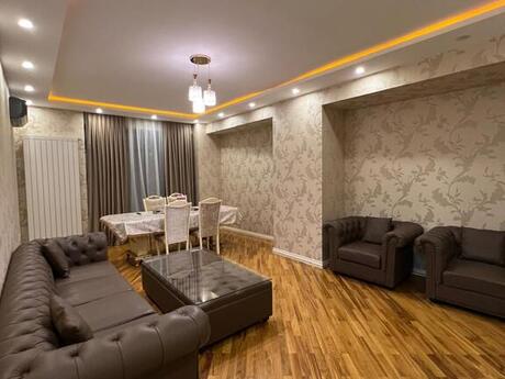 3 otaqlı yeni tikili - 8 Noyabr m. - 145 m²