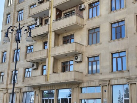Obyekt - İçəri Şəhər m. - 683 m²