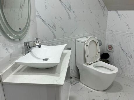4 otaqlı həyət evi/bağ evi - Mərdəkan q. - 300 m²