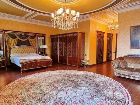 7 otaqlı həyət evi/bağ evi - Buzovna q. - 900 m²