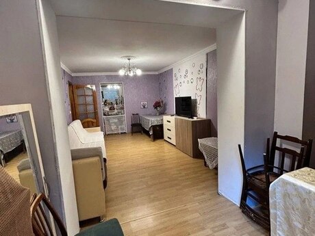 Elan №4876771 - Bakı, Elmlər Akademiyası m., 3 otaqlı, 70 m², 1/5 mərtəbə