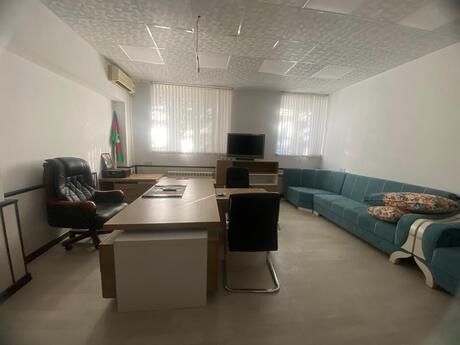 Obyekt - Elmlər Akademiyası m. - 200 m²