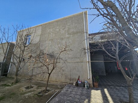5 otaqlı həyət evi/bağ evi - Mərdəkan q. - 200 m²