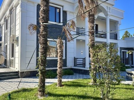 6 otaqlı həyət evi/bağ evi - Şüvəlan q. - 360 m²