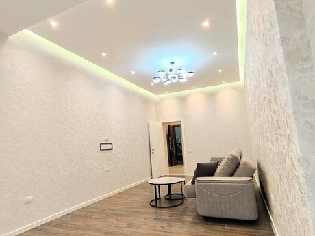 2 otaqlı yeni tikili - 28 May m. - 70.8 m²