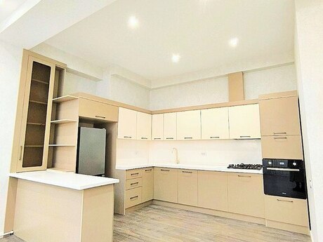 2 otaqlı yeni tikili - 28 May m. - 82.9 m²