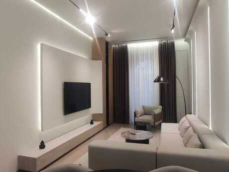 Объявление №4886822 - Баку, пос. Аг шехер, 2-комн., 90 м², 2/6 этаж