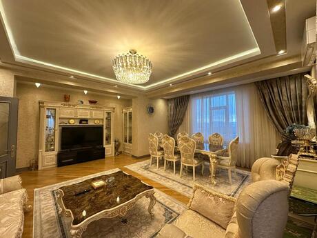5 otaqlı yeni tikili - Səbail r. - 222 m²