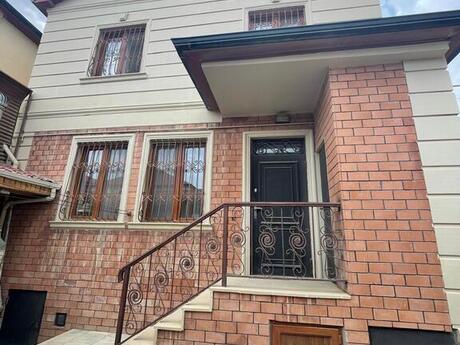 Elan №4890272 - Bakı, Badamdar q., 4 otaqlı, 120 m²