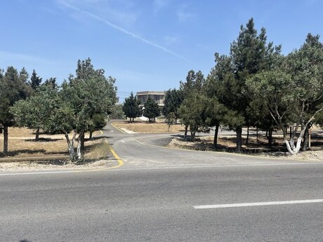 6 otaqlı həyət evi/bağ evi - Şüvəlan q. - 350 m²