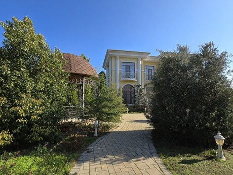 6-комн. дом/дача - пос. Бильгях - 420 м²
