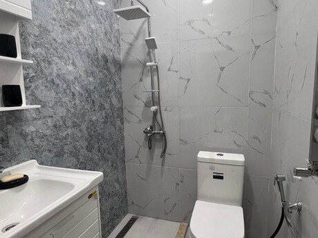 3-комн. новостройка - м. Сахил - 102.8 м²