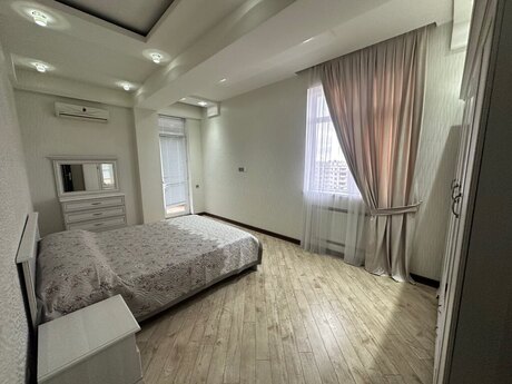 6-комн. новостройка - Насиминский  р. - 248 м²