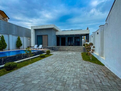4 otaqlı həyət evi/bağ evi - Şüvəlan q. - 150 m²