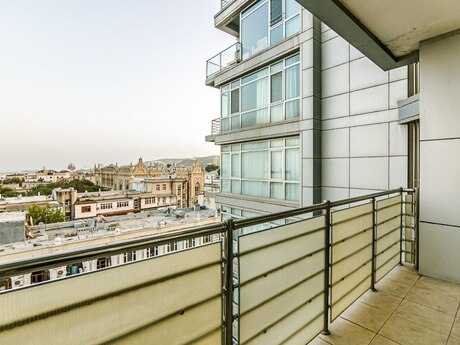 3 otaqlı yeni tikili - Sahil m. - 185 m²