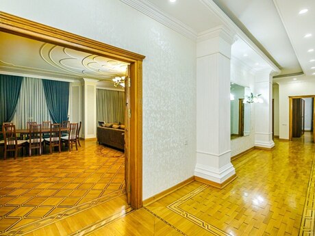 4 otaqlı yeni tikili - 28 May m. - 285 m²