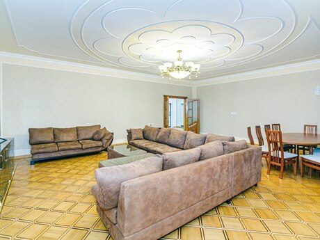 4 otaqlı yeni tikili - 28 May m. - 285 m²