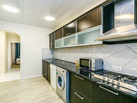 4 otaqlı köhnə tikili - Sahil m. - 165 m²