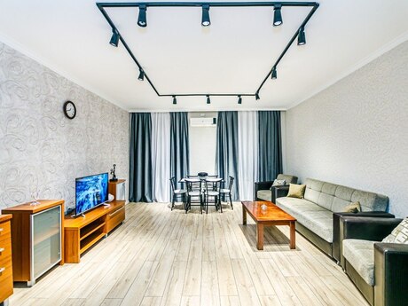 4 otaqlı köhnə tikili - Sahil m. - 165 m²