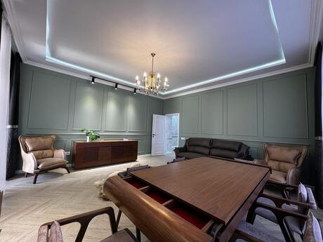 Elan №4902446 - Bakı, Şah İsmayıl Xətai m., 3 otaqlı, 135 m², 5/12 mərtəbə