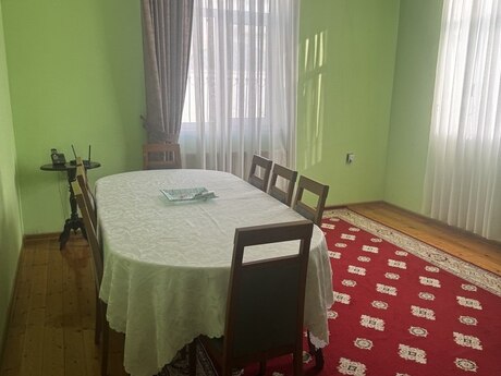 3 otaqlı həyət evi/bağ evi - M.Ə.Rəsulzadə q. - 135 m²