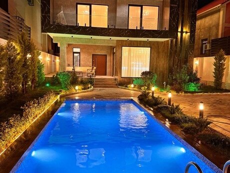 5 otaqlı həyət evi/bağ evi - Buzovna q. - 350 m²