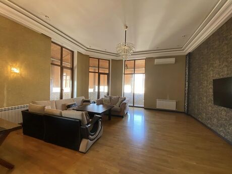 4 otaqlı yeni tikili - Nizami m. - 218 m²