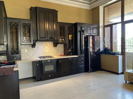 4 otaqlı yeni tikili - Nizami m. - 218 m²