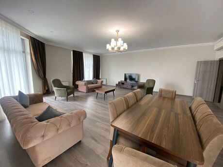 Объявление №4464196 - Баку, пос. Аг шехер, 4-комн., 198 м², 5/7 этаж