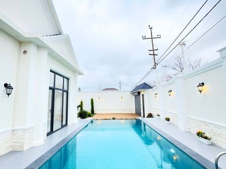 5 otaqlı həyət evi/bağ evi - Mərdəkan q. - 280 m²
