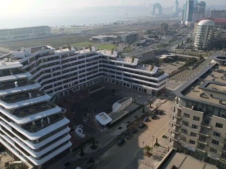 5 otaqlı yeni tikili - Ağ şəhər q. - 895 m²