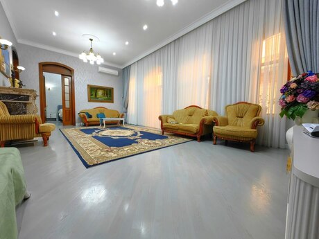 4 otaqlı köhnə tikili - İçəri Şəhər m. - 185 m²