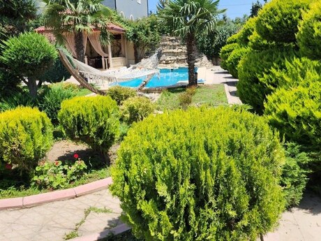 5 otaqlı həyət evi/bağ evi - Şağan q. - 450 m²