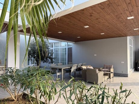 5 otaqlı həyət evi/bağ evi - Mərdəkan q. - 220 m²