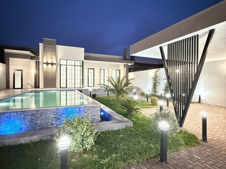4 otaqlı həyət evi/bağ evi - Mərdəkan q. - 220 m²