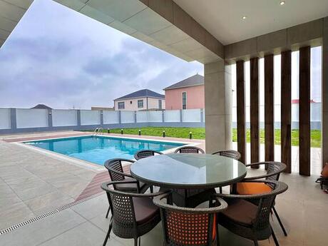 7 otaqlı həyət evi/bağ evi - Mərdəkan q. - 500 m²