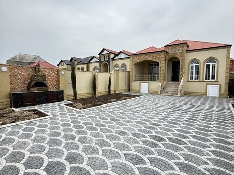 4 otaqlı həyət evi/bağ evi - Buzovna q. - 125 m²