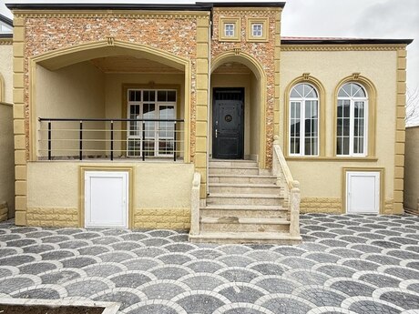 4 otaqlı həyət evi/bağ evi - Buzovna q. - 125 m²