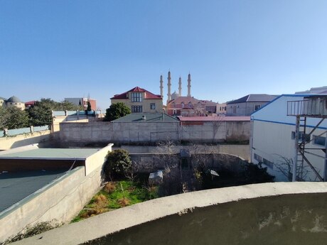 8 otaqlı həyət evi/bağ evi - Nəsimi m. - 628.1 m²