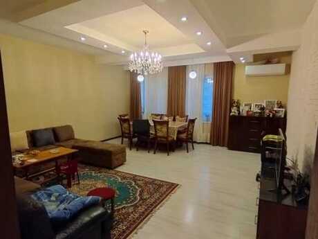 10-комн. дом/дача - м. Иншаатчылар - 440 м²