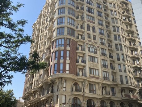 Obyekt - Elmlər Akademiyası m. - 670 m²