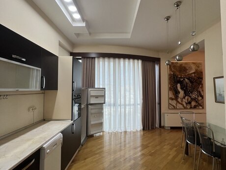Kirayə 3 otaqlı mənzil, 140 m², Sahil: 2 200 ₼/ay 3
