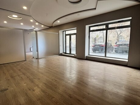 Obyekt - 28 May m. - 431 m²