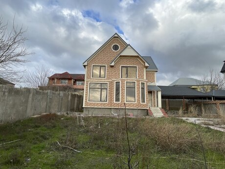 8 otaqlı həyət evi/bağ evi - Abşeron r. - 162 m²